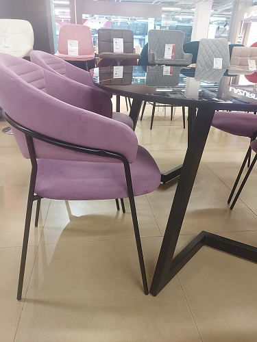 Стеклянный стол Алингсос 100(140)х100х76 мрамор серый / черная шагрень из шоурума 5